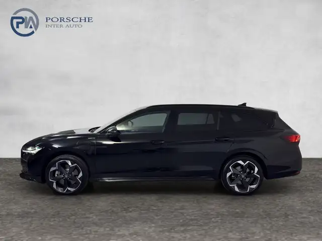 Skoda Superb view 3