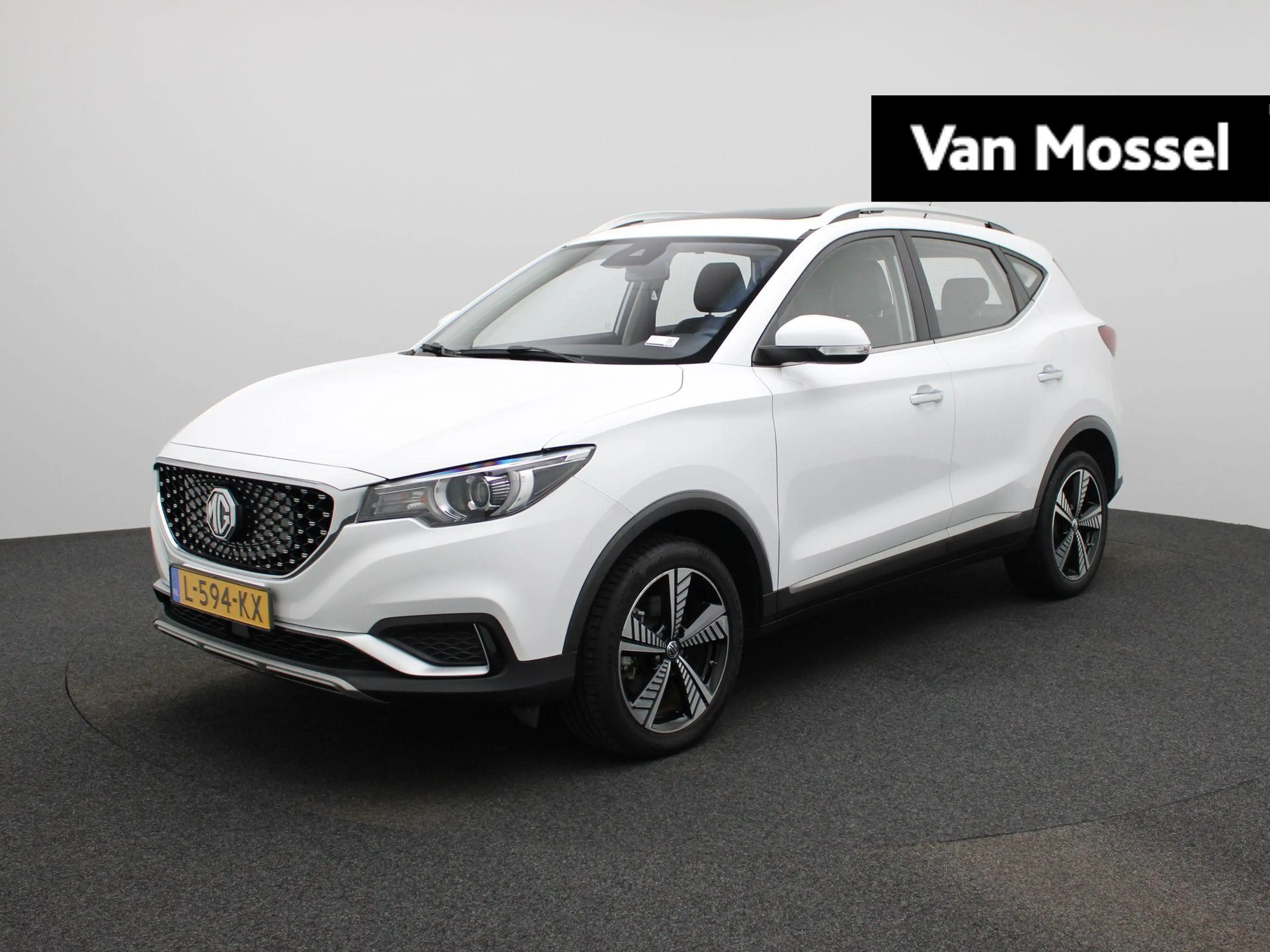 MG ZS EV Luxury 45 kWh