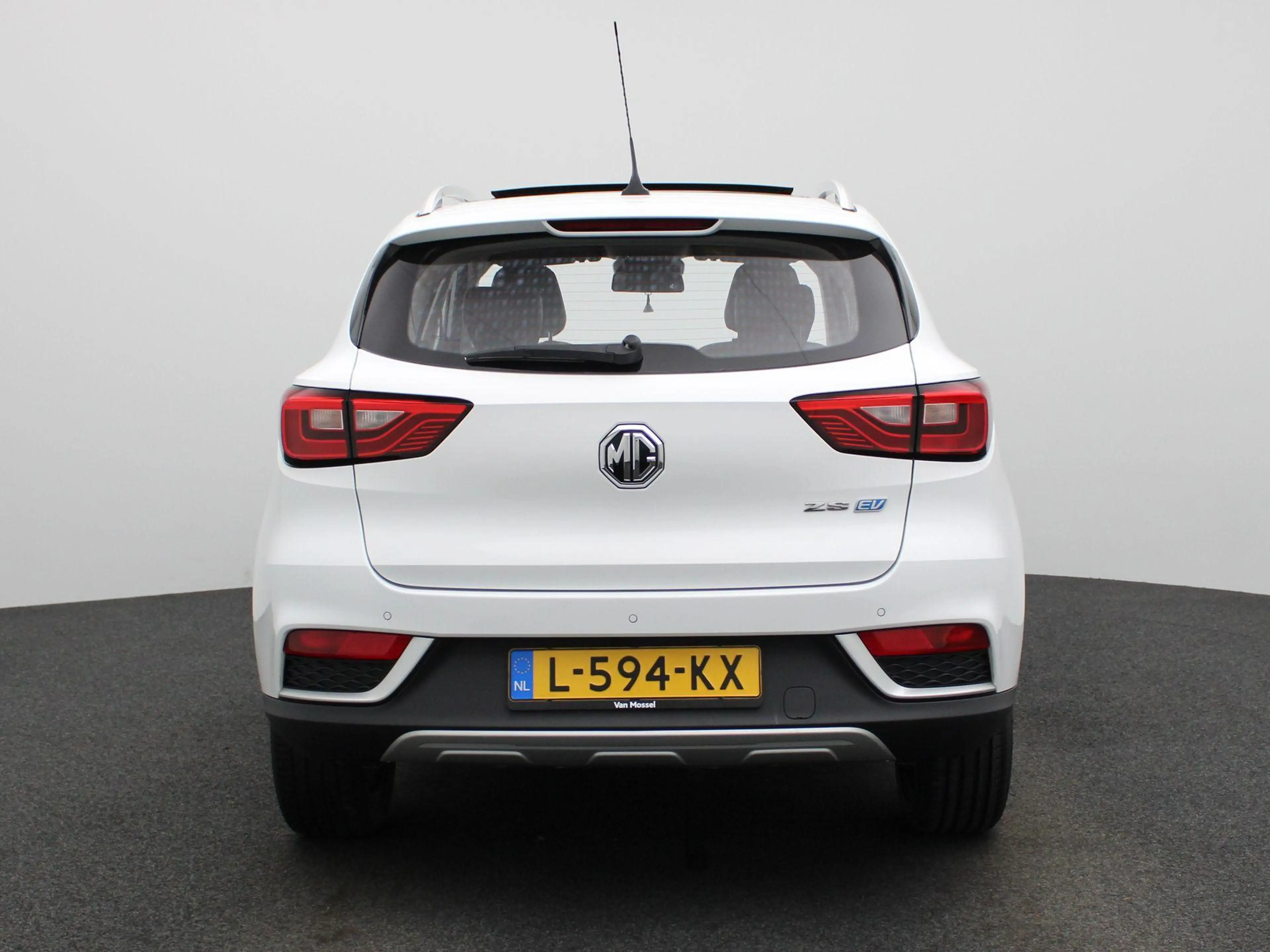 MG ZS EV Luxury 45 kWh — photo 5