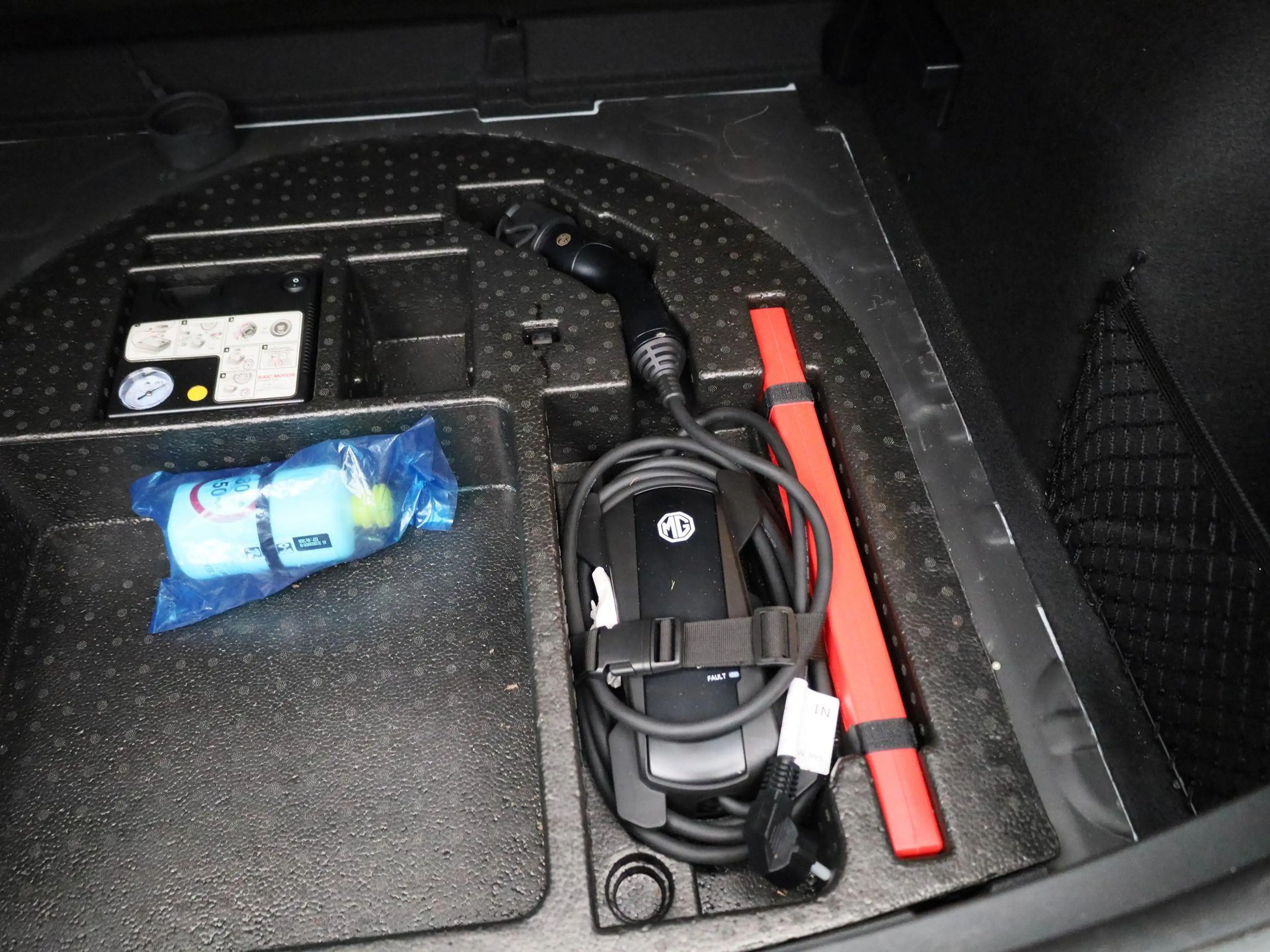 MG ZS EV Luxury 45 kWh — photo 13