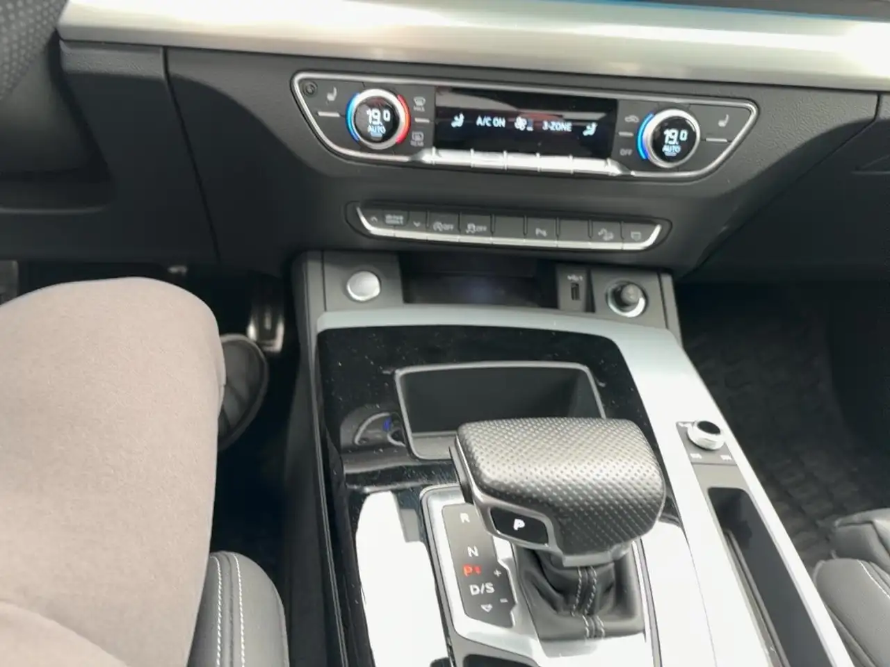 Audi Q5 fotografie Audi Q5