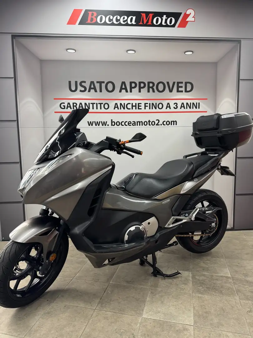 Honda Integra 750 Grigio - 1