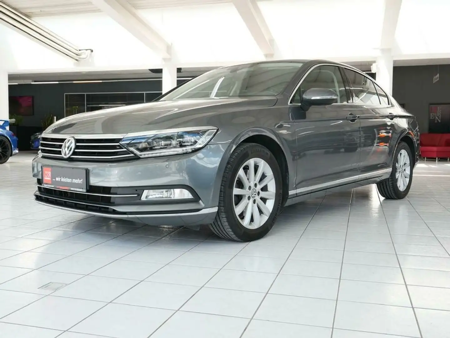 Volkswagen Passat Highline *ERGO-ACTIVE*ACC*MASSAGESITZE* Grau - 2