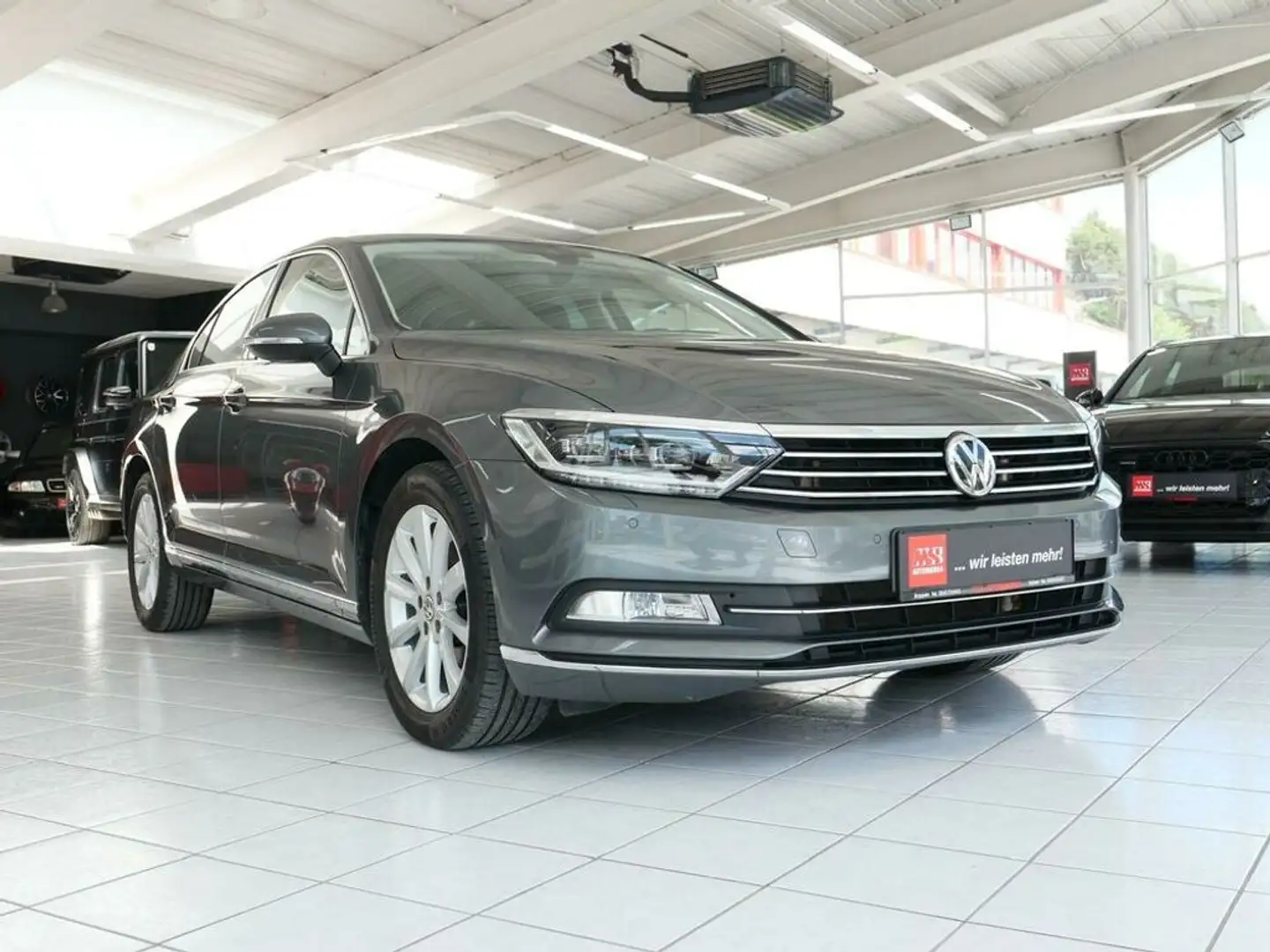 Volkswagen Passat Highline *ERGO-ACTIVE*ACC*MASSAGESITZE* Grau - 1