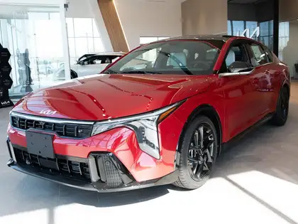2025 Kia K4 GT-Line Turbo FWD