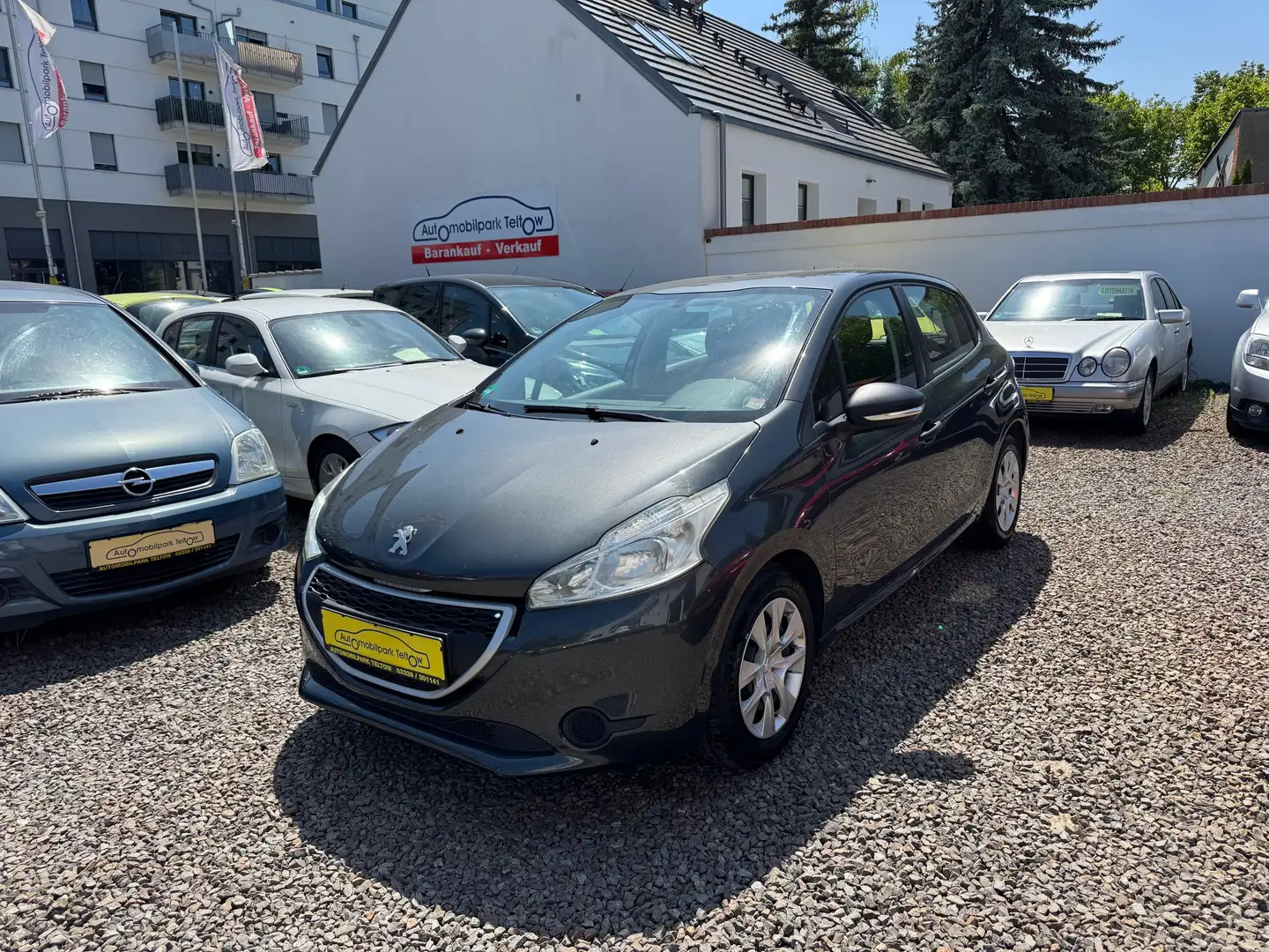 Peugeot 208 Access, *1. Hand!* Grau - 1