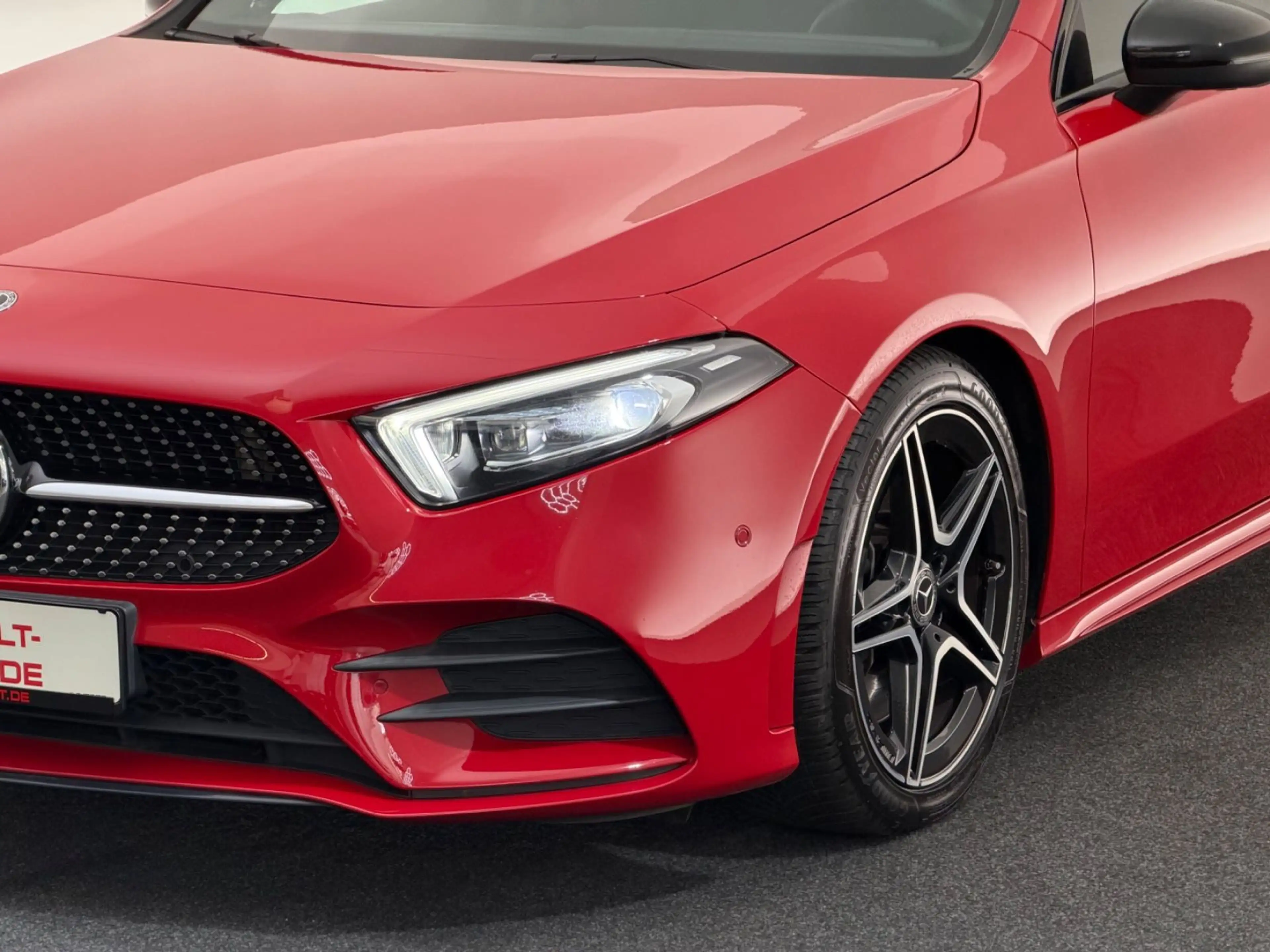 Mercedes-Benz A 250 4Matic*AMG LINE*NIGHT-MULTIBEAM-BURMESTER — photo 14