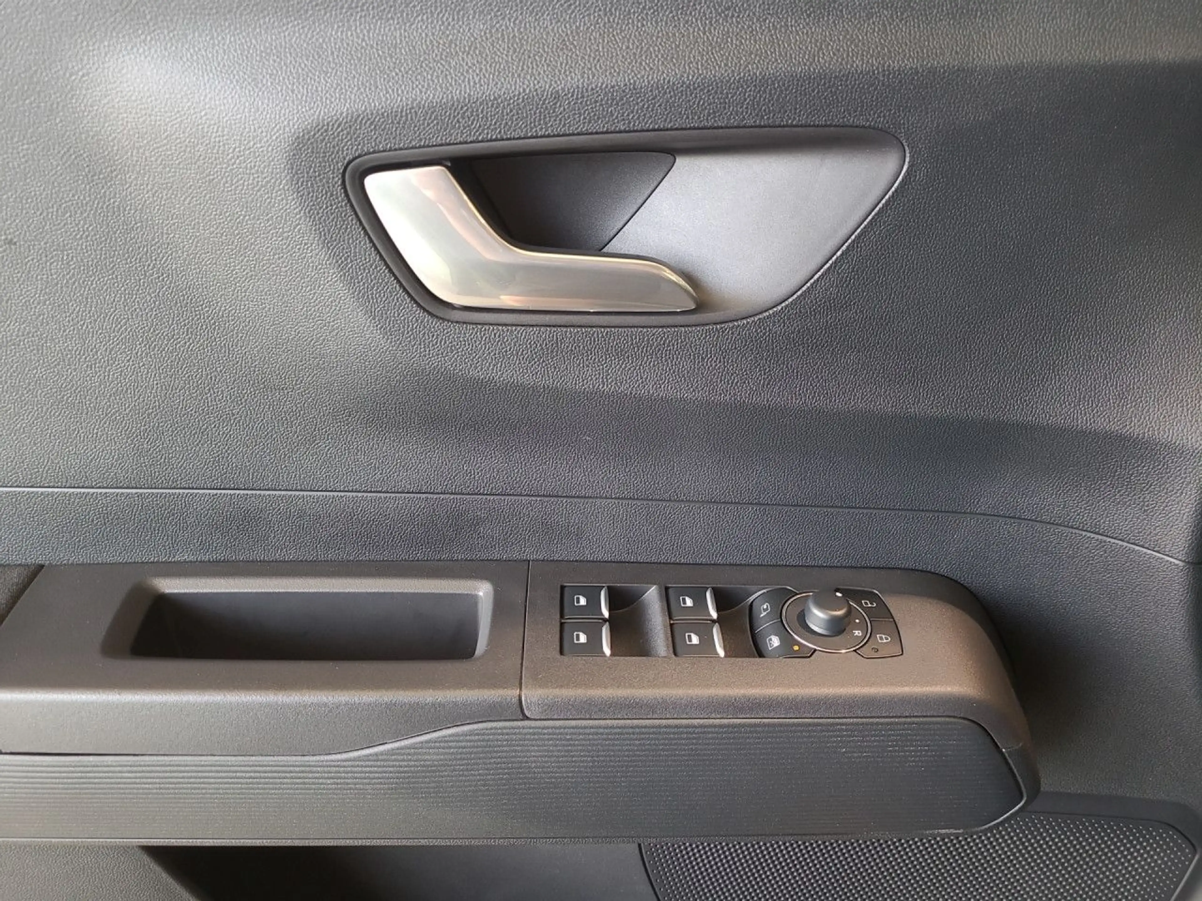 Ford Tourneo Courier Active Bluetooth Navi Klima — photo 8