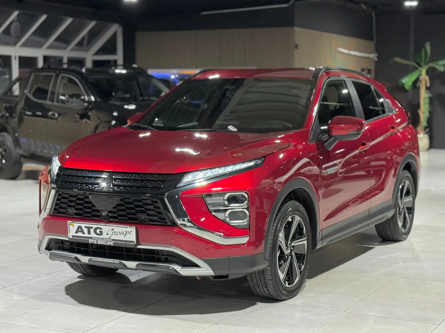 Mitsubishi Eclipse Cross 2.4 PLUG-IN HYBRID PLUS 4WD BLACK SPORT Rosso - 1