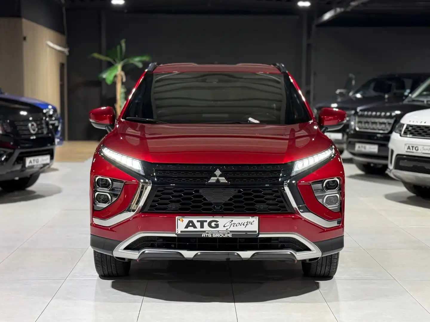 Mitsubishi Eclipse Cross 2.4 PLUG-IN HYBRID PLUS 4WD BLACK SPORT Rosso - 2