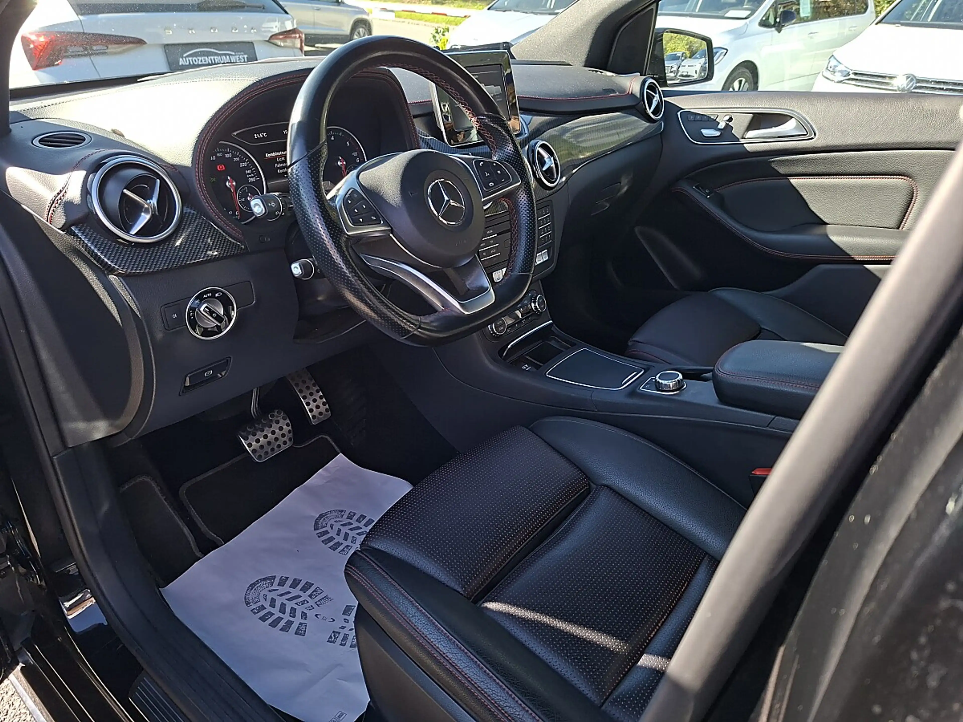 Mercedes-Benz B 200 CDI d AMG Line — photo 3