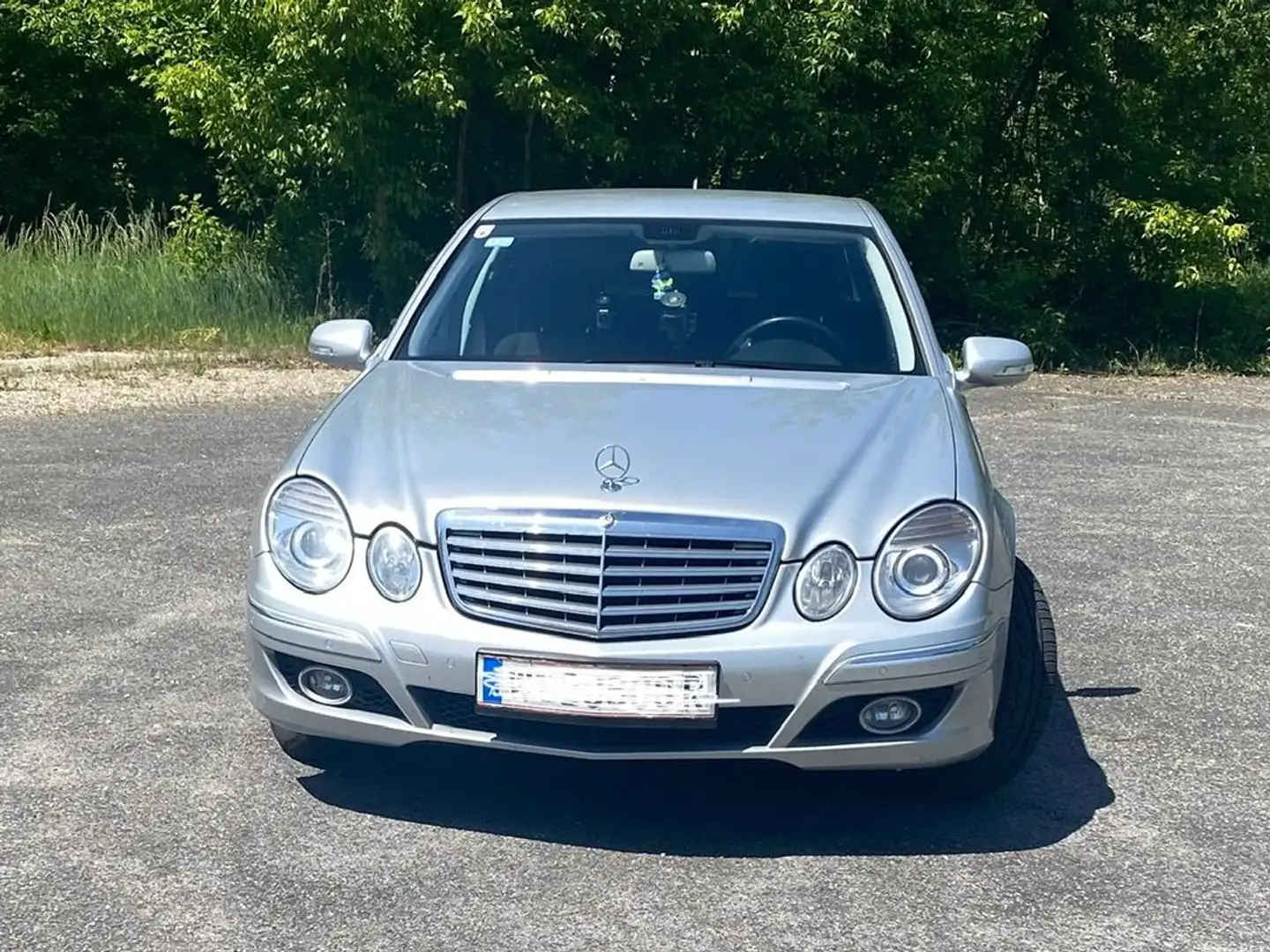 Mercedes-Benz E 200 E 200 Elegance CDI Aut. Elegance Silber - 2