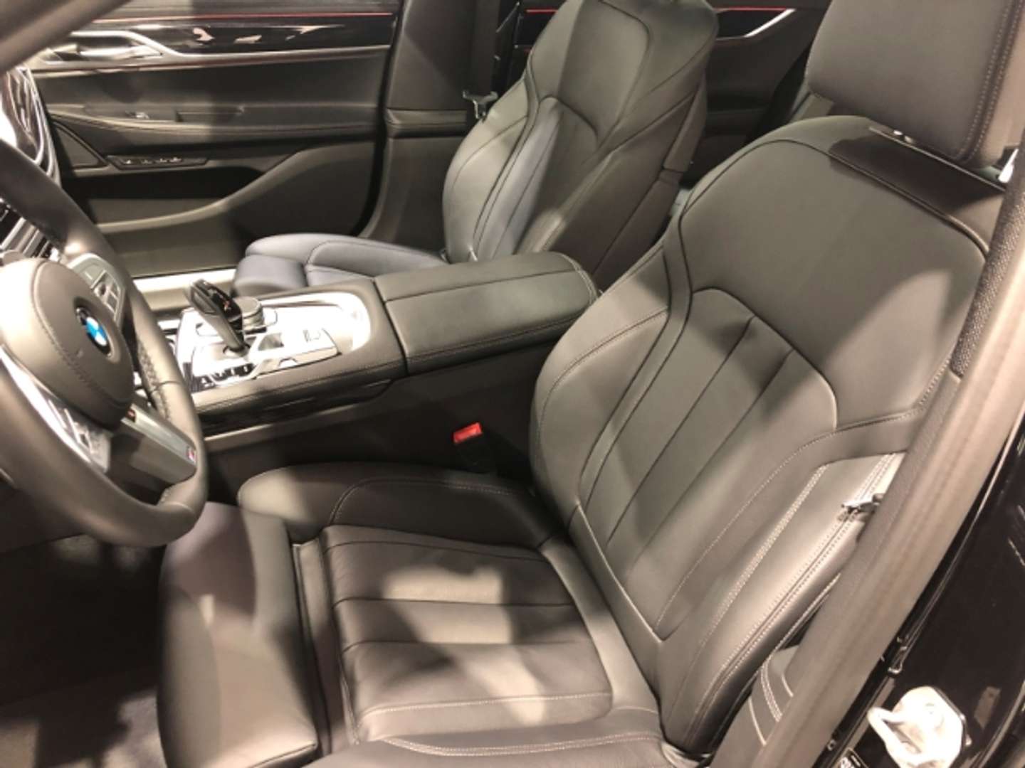 BMW Série 7 730d M Sport -  - Joinsteer - #4