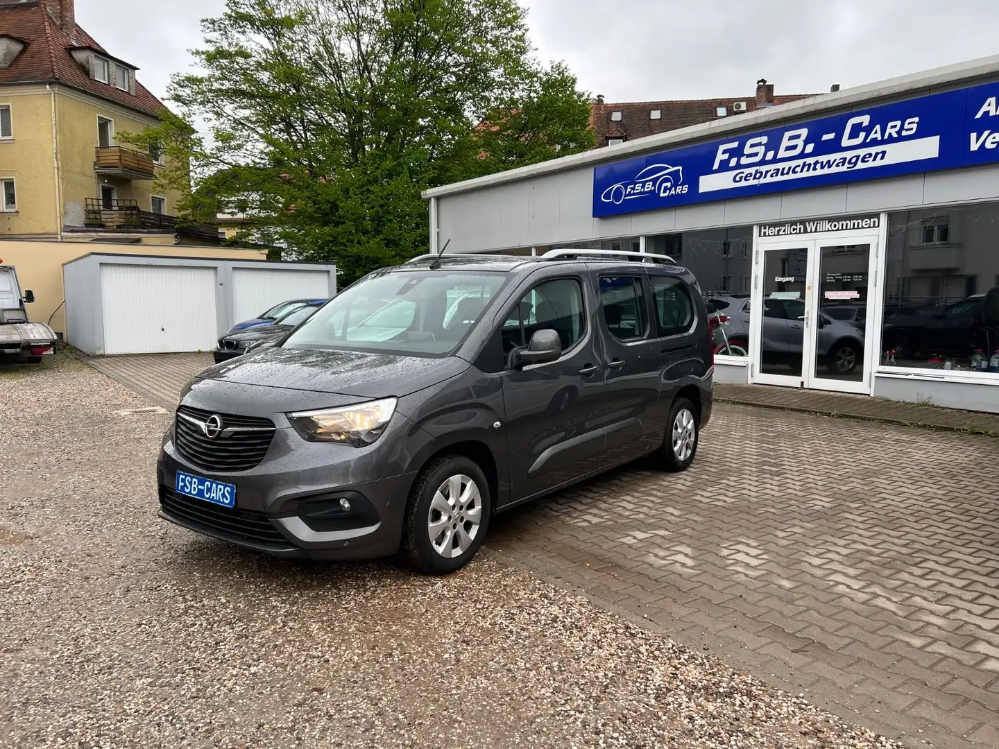 Opel Combo Life 7-Sitzen  1-Hand  Rückkamera  Navi Grau - 2