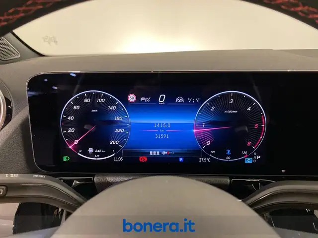 Mercedes-Benz Gla Class view 14