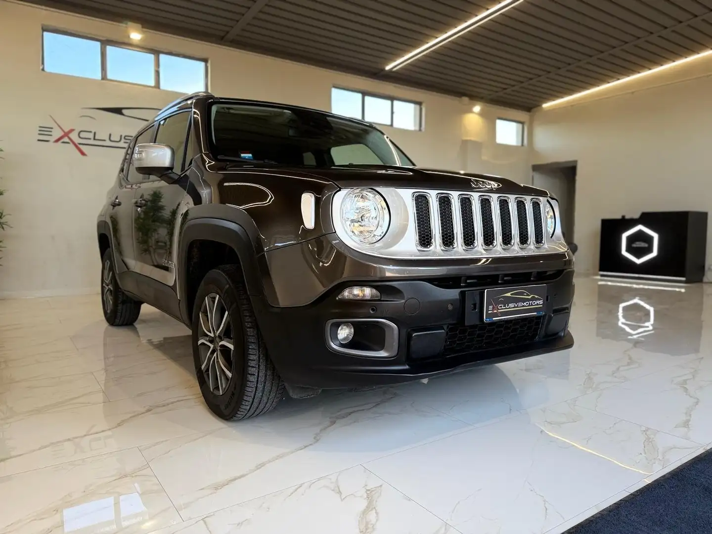 Jeep Renegade Renegade 2.0 mjt Longitude 4wd 140cv my16 Grijs - 1