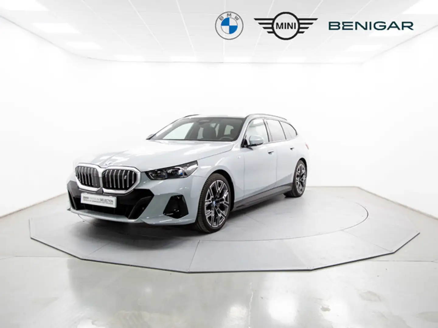BMW i5 Touring eDrive40 Gris - 1