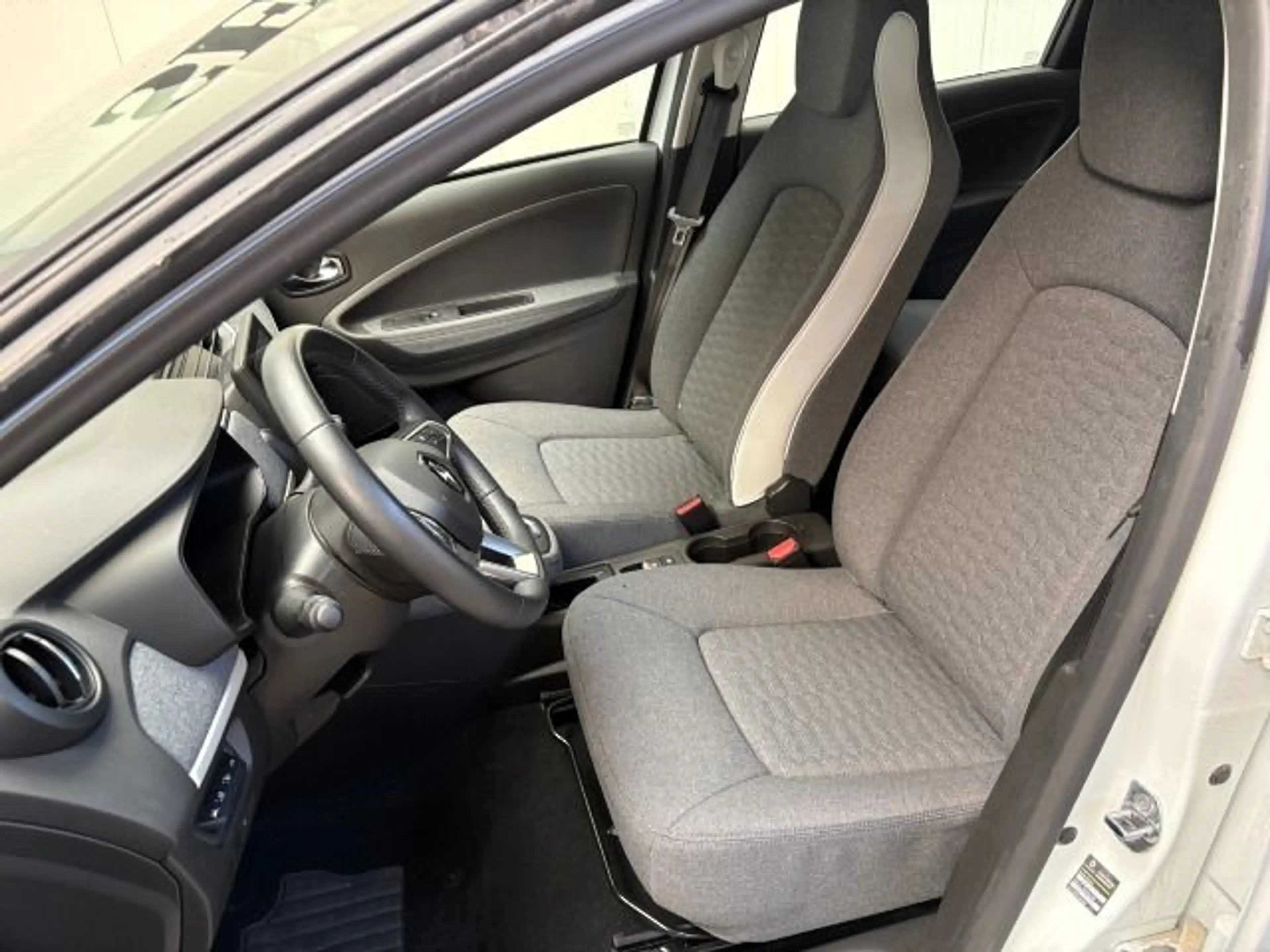 Renault ZOE Zoe R110 Evolution R110 EV50 — photo 9