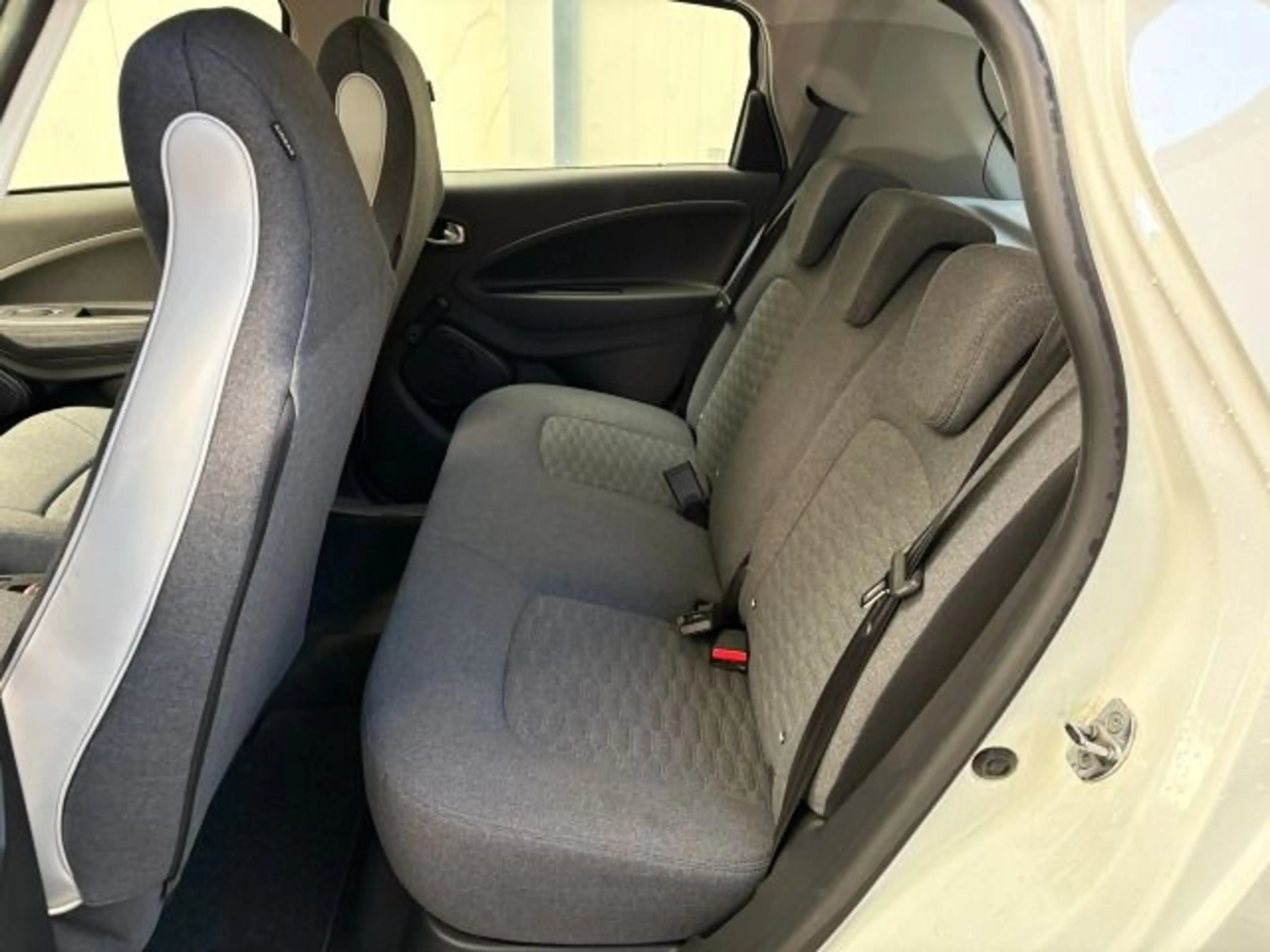 Renault ZOE Zoe R110 Evolution R110 EV50 — photo 10