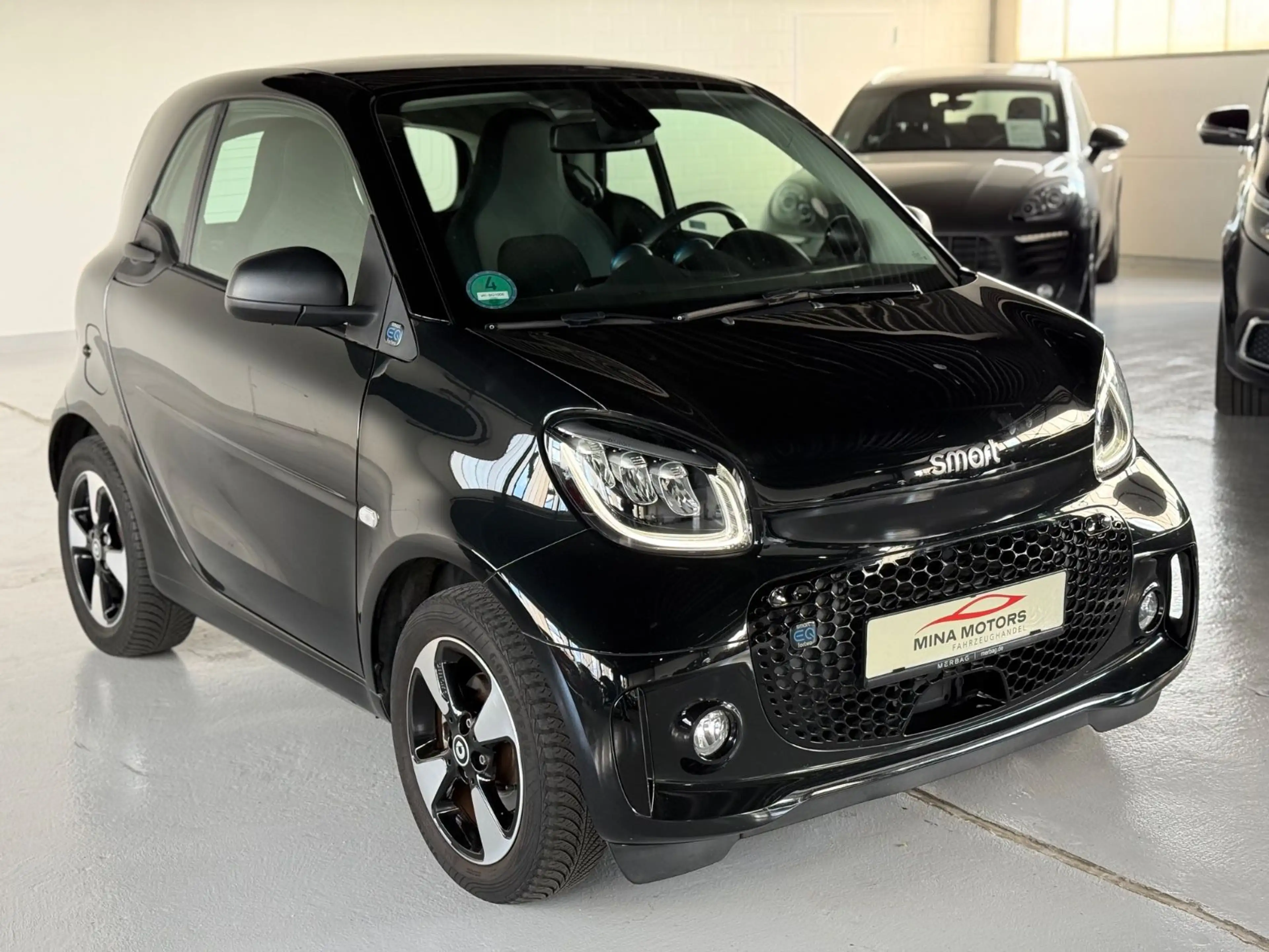 smart forTwo coupe EQ Facelift Pano SHZ JBL SOH — photo 3