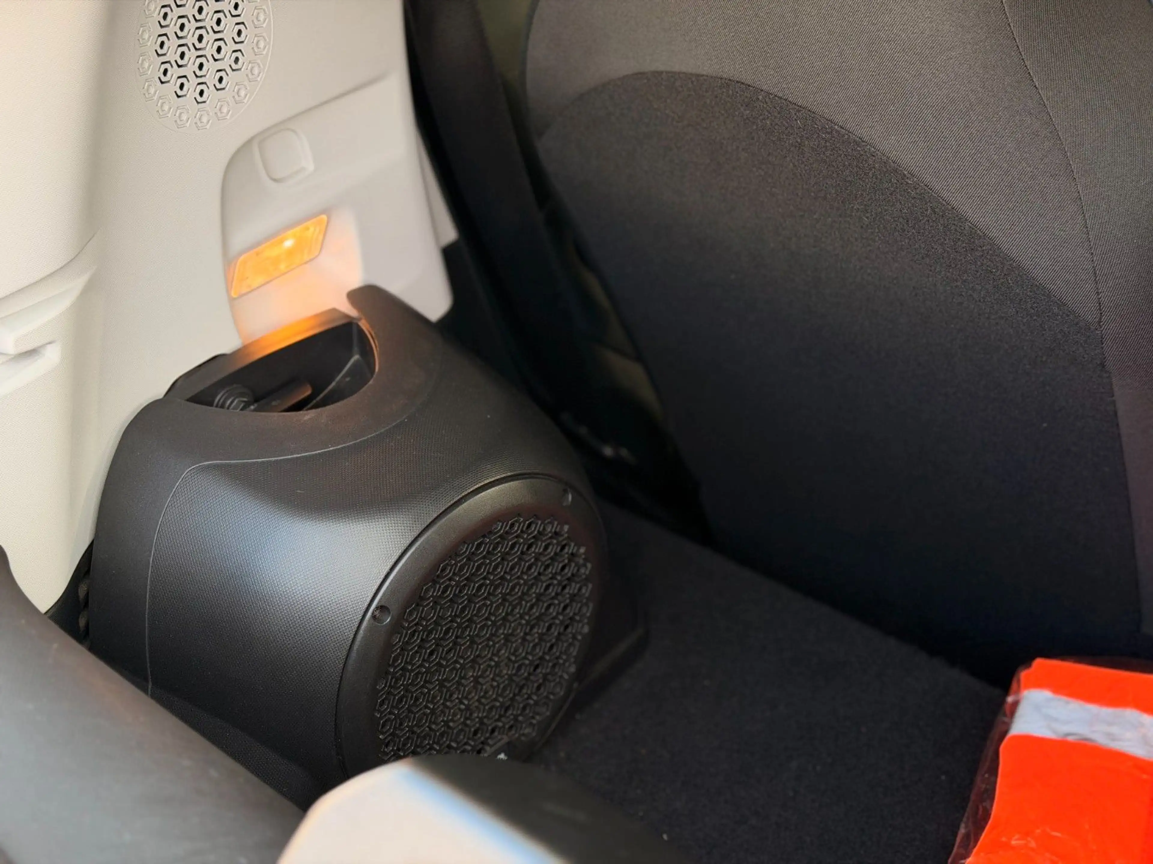 smart forTwo coupe EQ Facelift Pano SHZ JBL SOH — photo 13