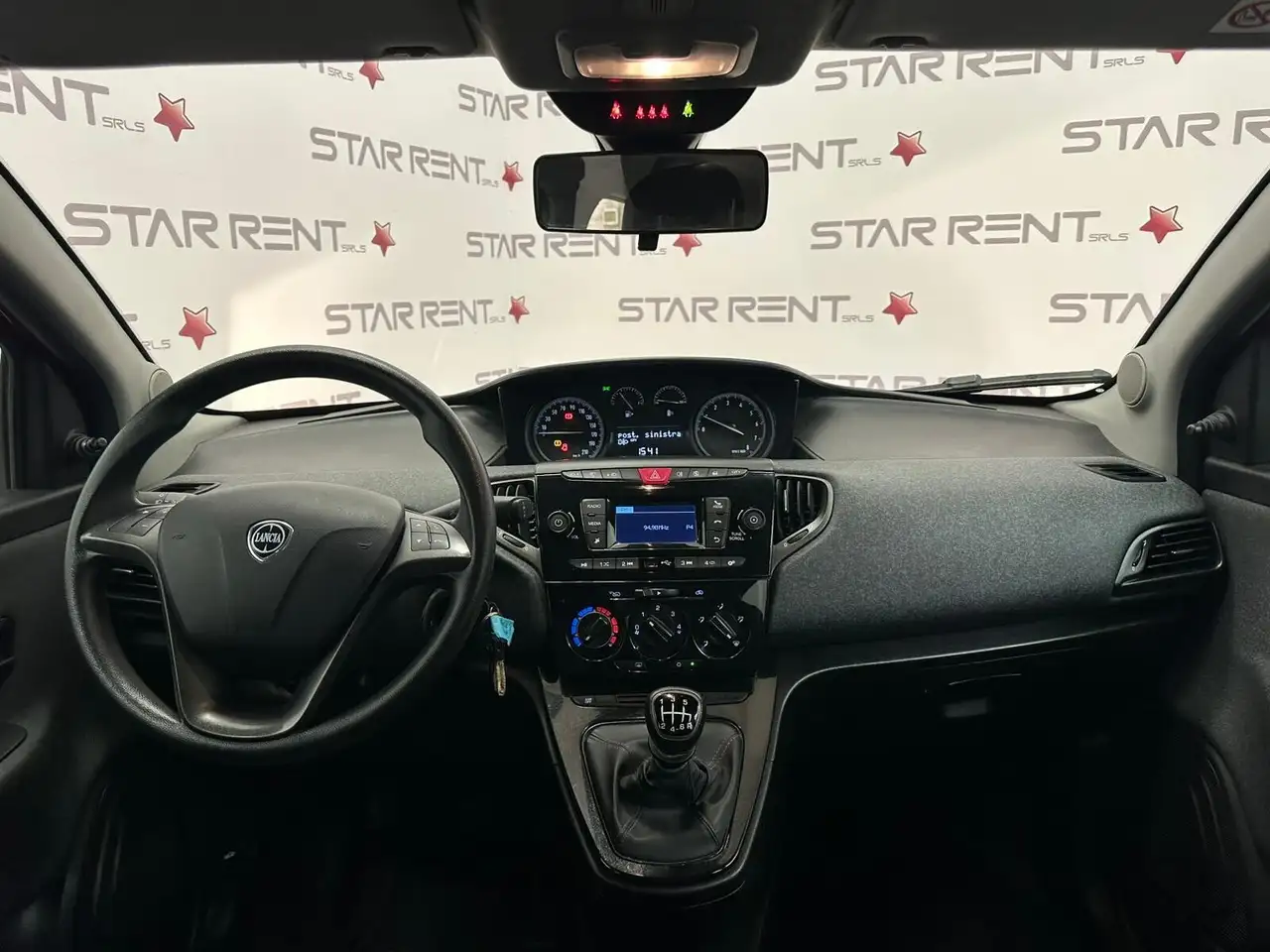 Lancia Ypsilon 2021 — фото 14