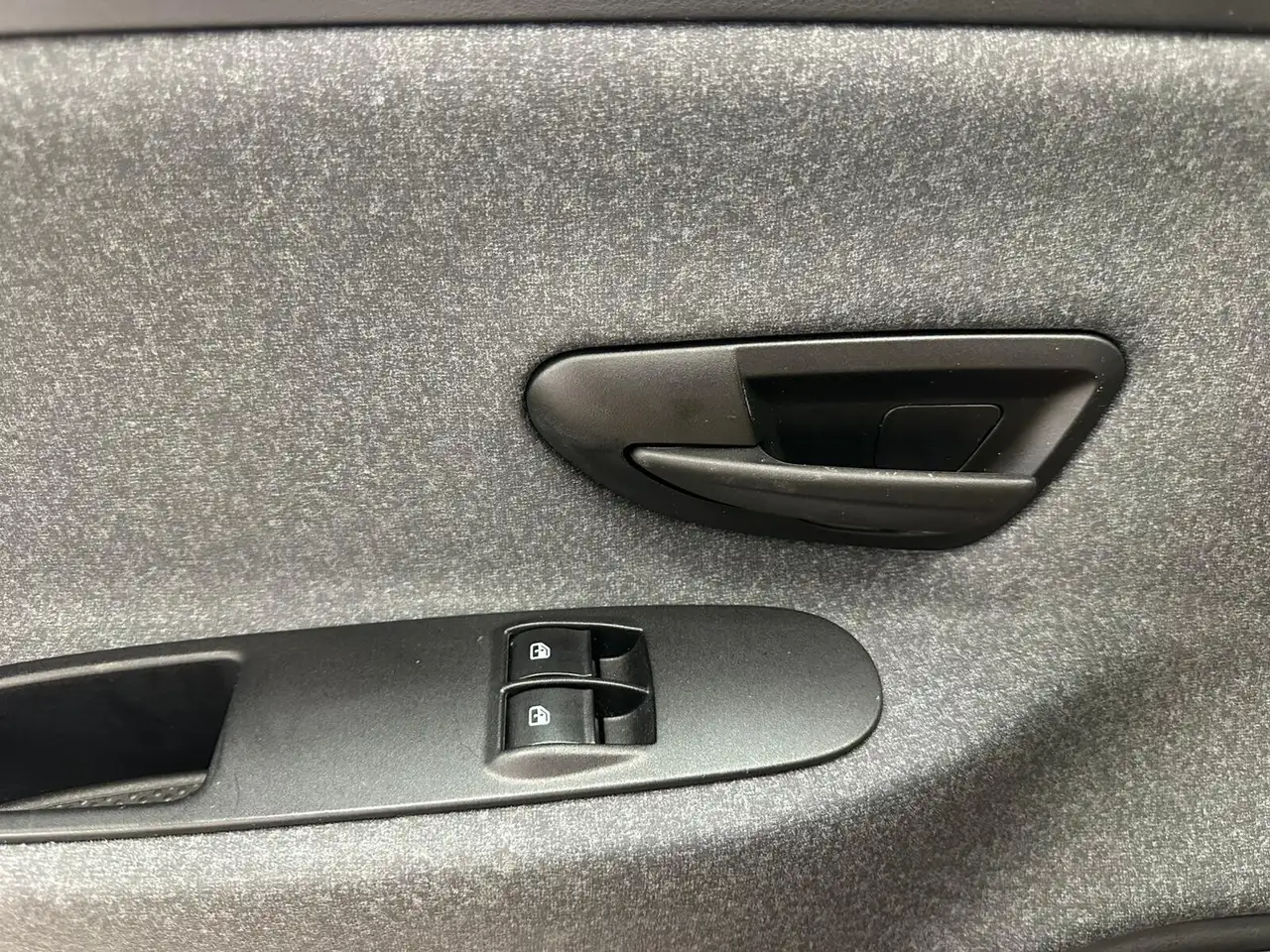 Lancia Ypsilon 2021 — фото 12
