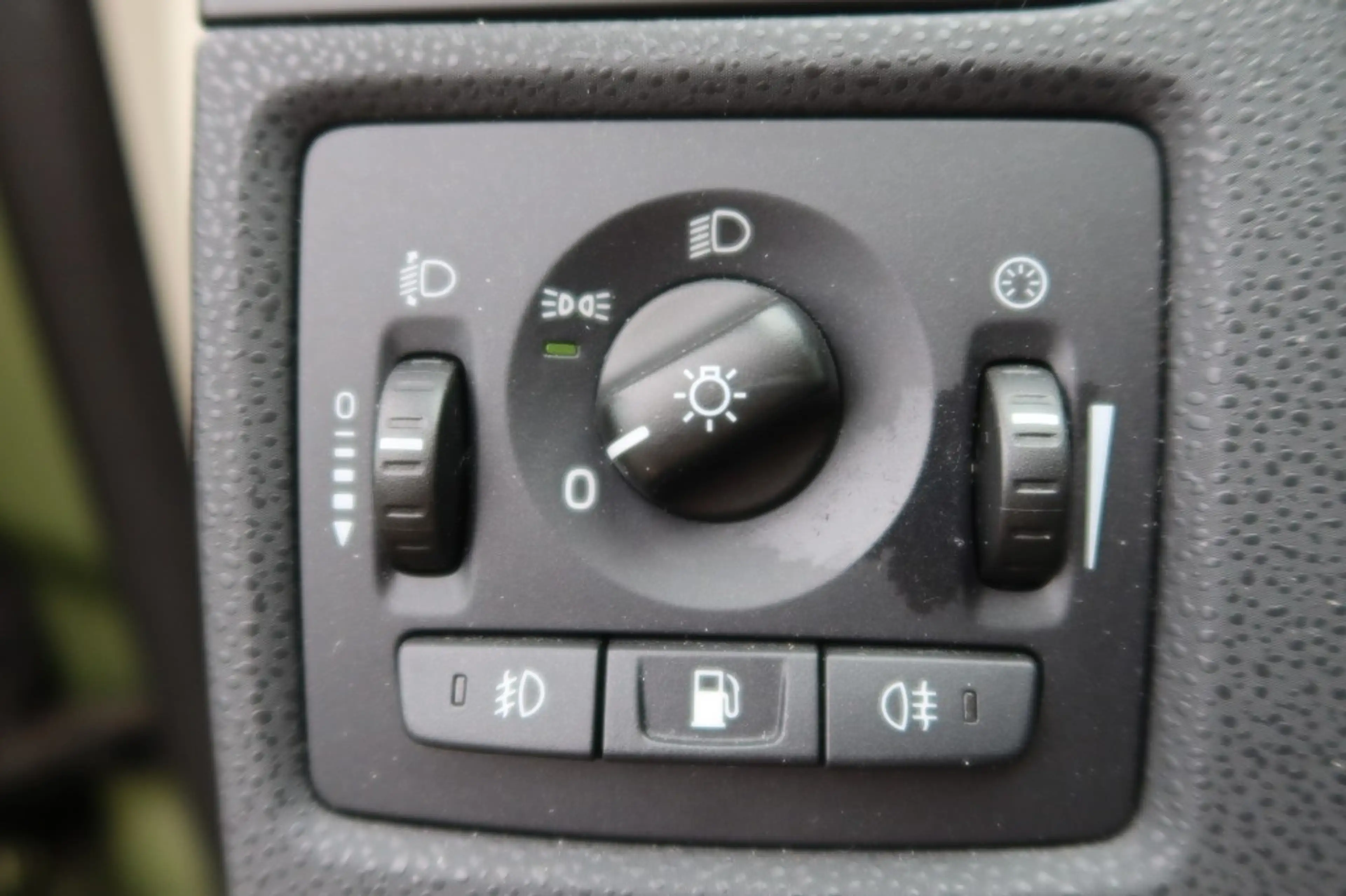 Volvo C30 1.6 Momentum NAVI, Airco, Leder bekleding, Dealer — photo 12