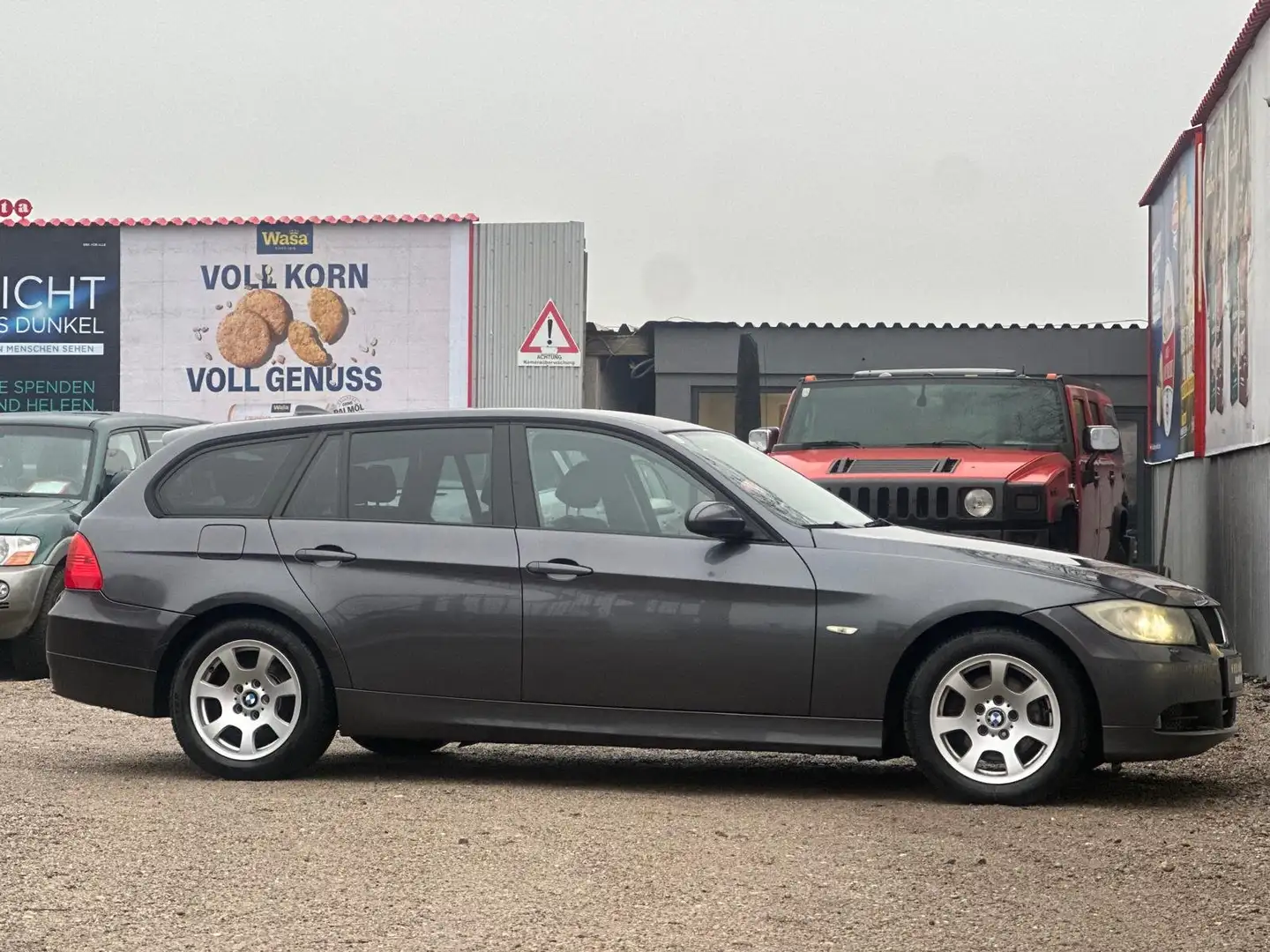 BMW 318 d Touring **EXPORT** Grau - 1