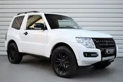 Mitsubishi Pajero 3.2 DI-D Top Autom.+Schiebedach+AHK+Xenon