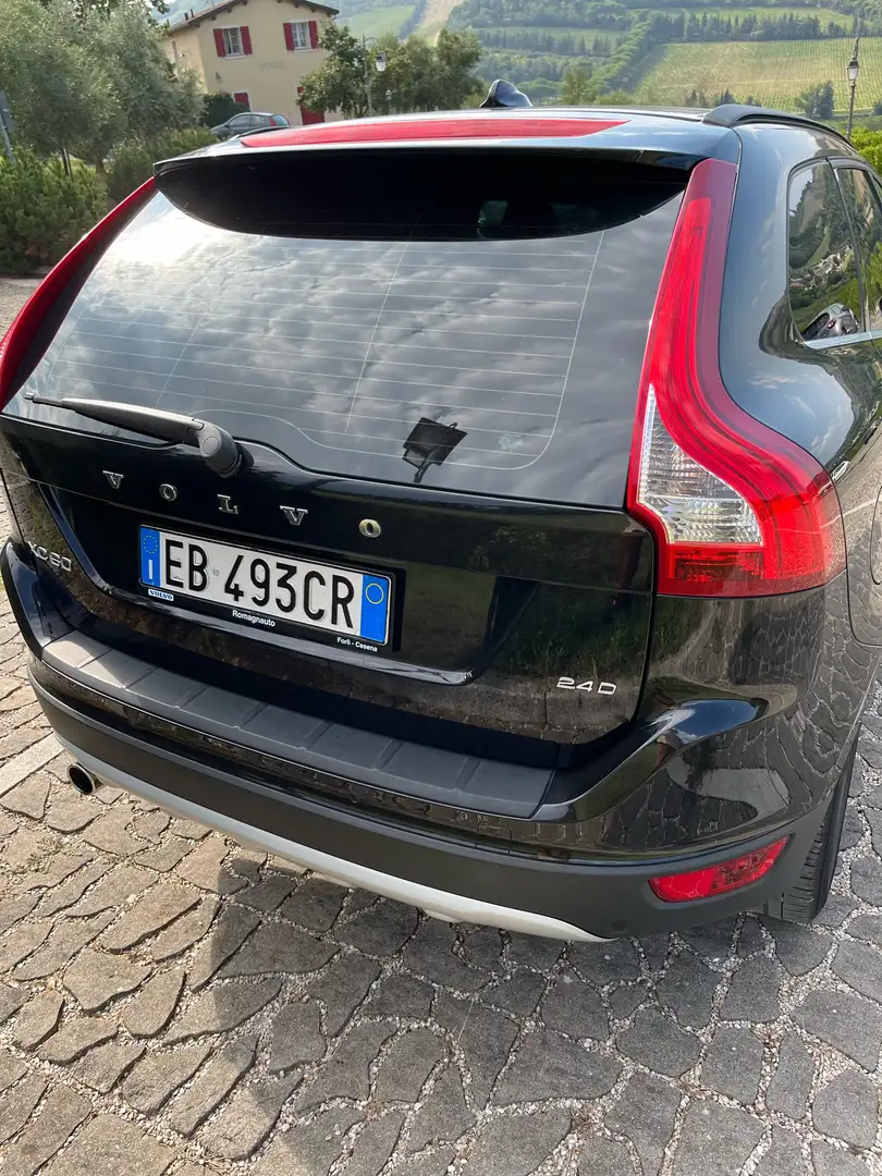 Volvo XC60 2.4d R-design fwd 175cv auto - 2
