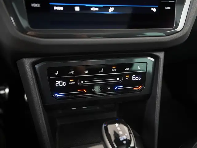 Volkswagen Tiguan view 13