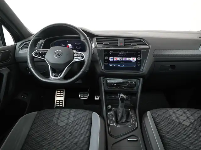 Volkswagen Tiguan view 6