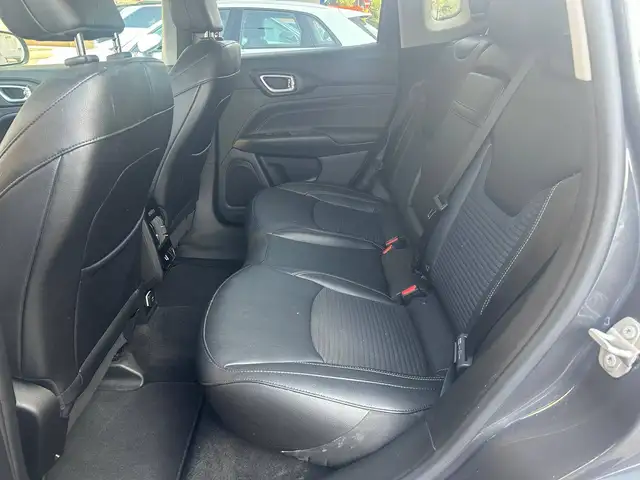 Jeep Compass view 12