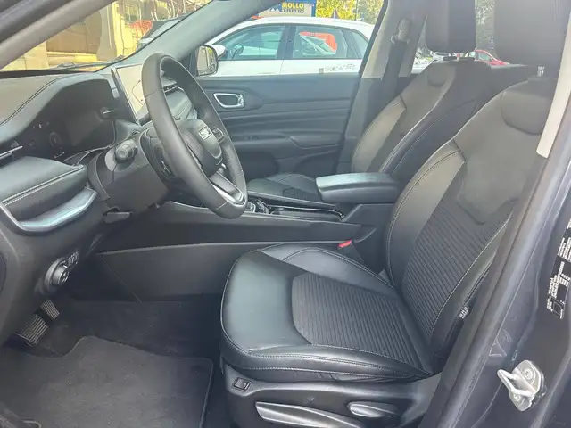 Jeep Compass view 11