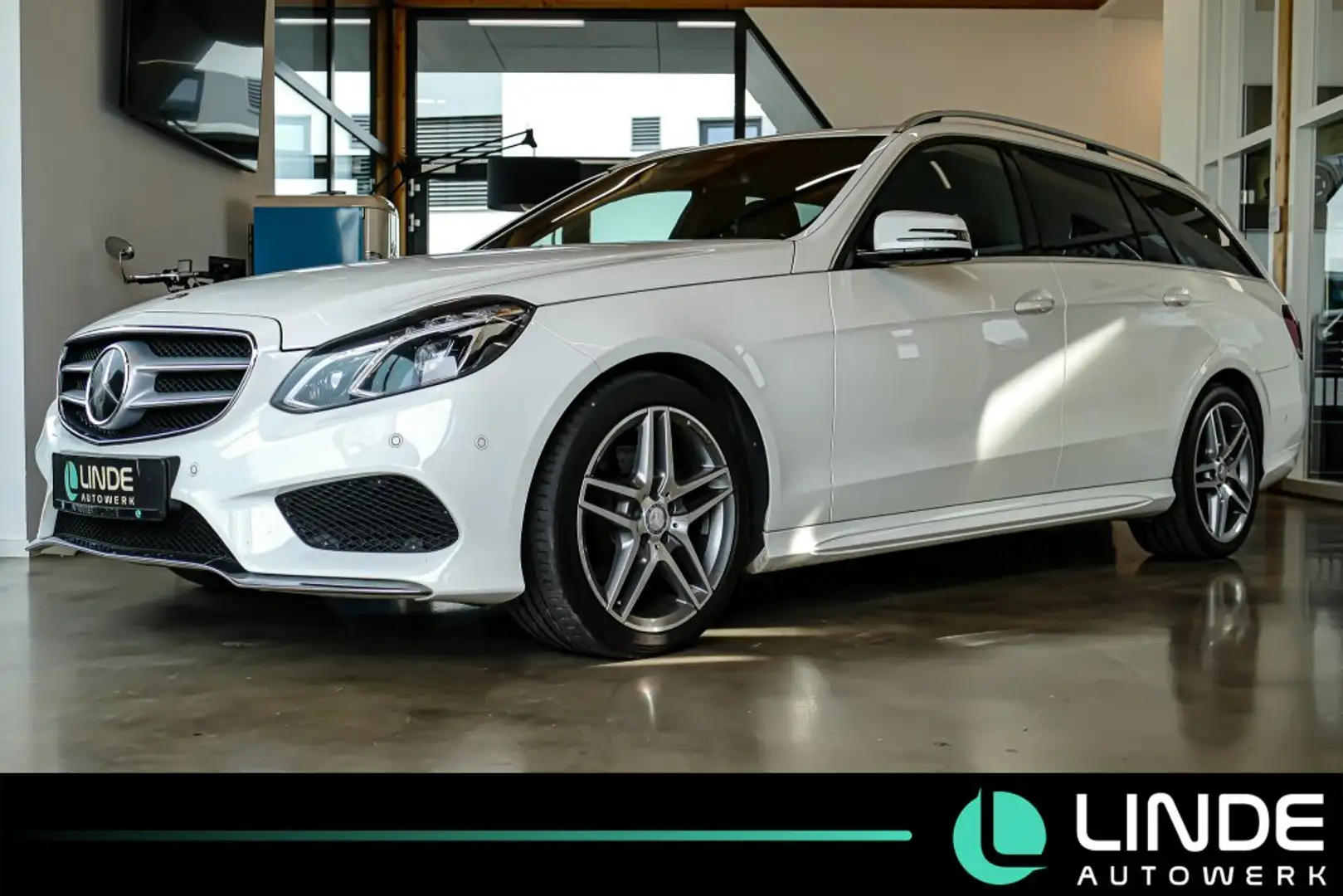 Mercedes-Benz E 300 AMG-Line Bluetec |LEDER|H K|NAVI|LED|AHK Weiß - 1