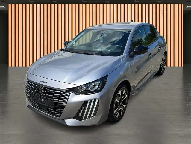 Peugeot 208 view 2