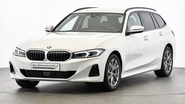 BMW 3 Series view 2