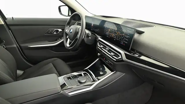BMW 3 Series view 7