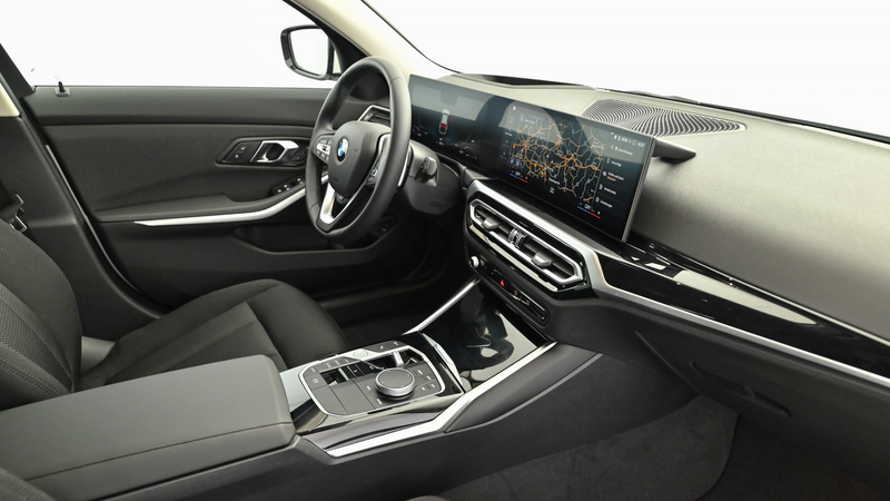 BMW 318 d — photo 7