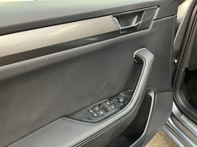 Skoda Superb view 16