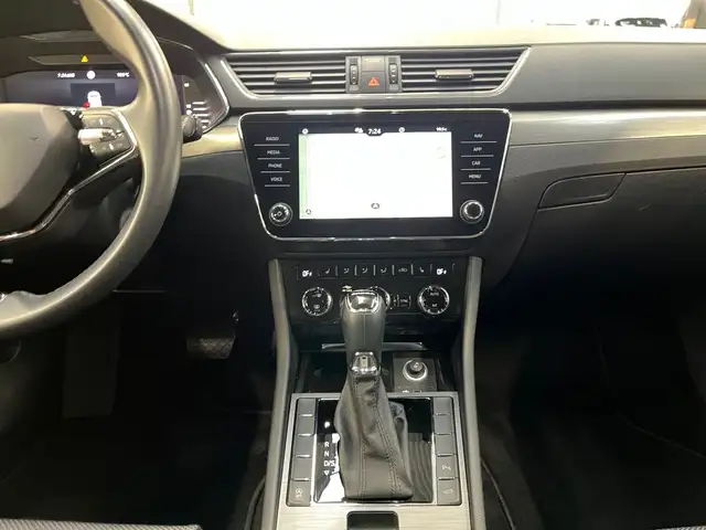 Skoda Superb view 15