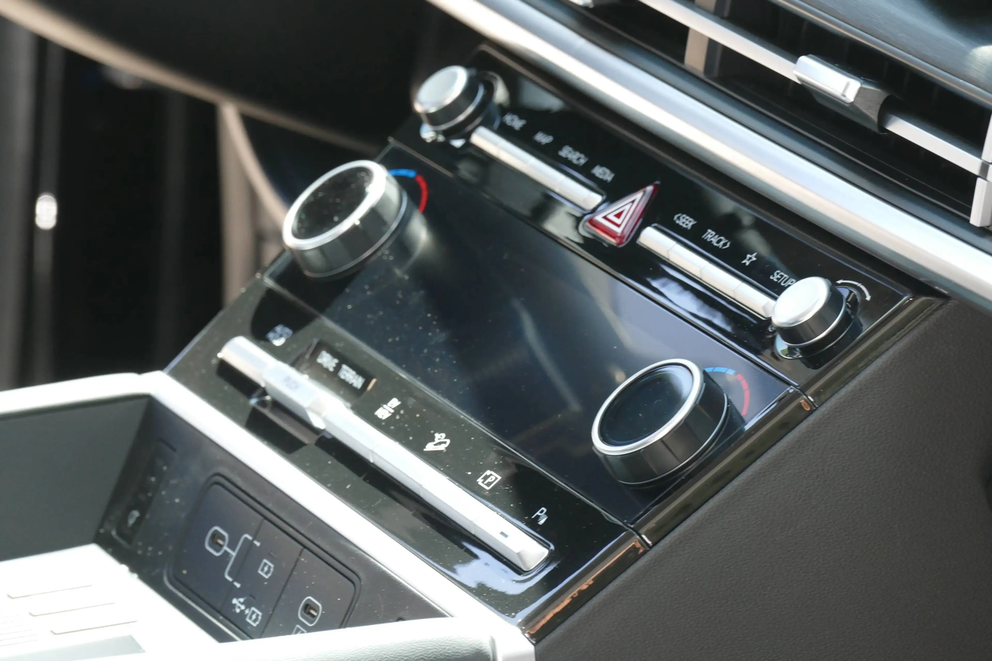 Hyundai SANTA FE Santa Fe PlugIn Hyb 4WD Signature °Werks Garantie bis 01-2030° — photo 8