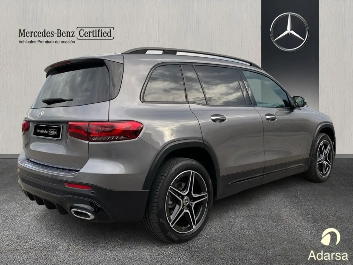 Mercedes-Benz GLB 200 d AMG Line - 2