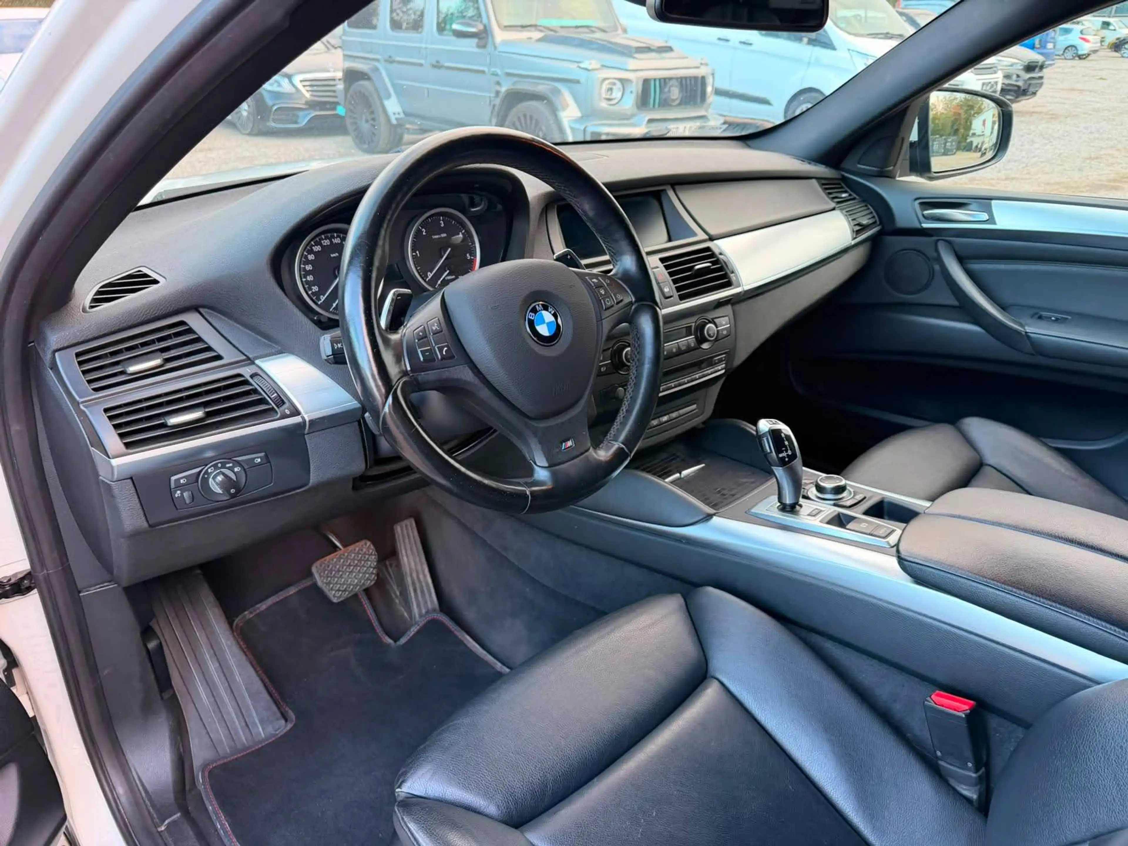 BMW X6 X6 xDrive40d M-Sport Edition 22 Zoll 360 AHK — photo 9