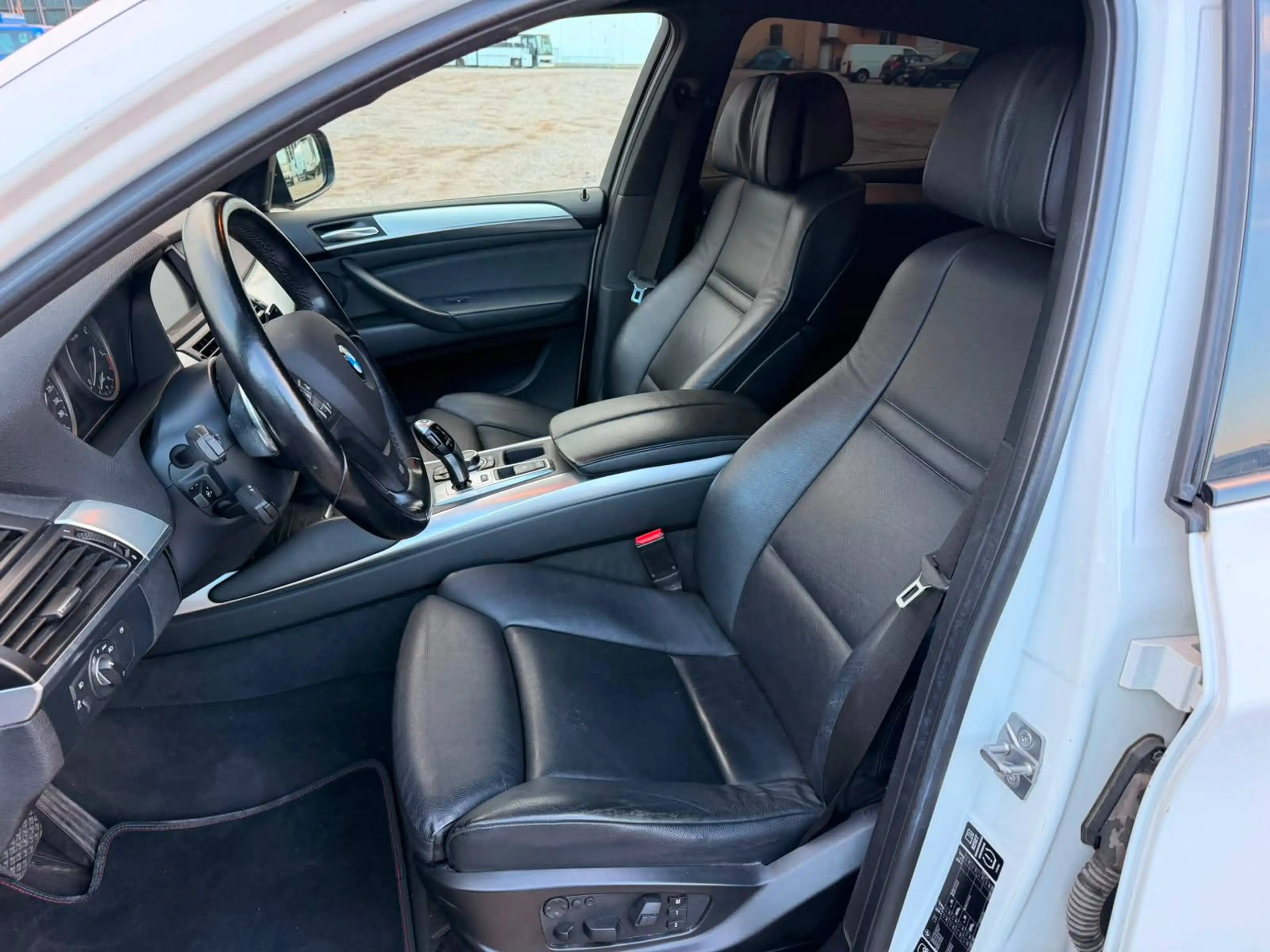 BMW X6 X6 xDrive40d M-Sport Edition 22 Zoll 360 AHK — photo 12