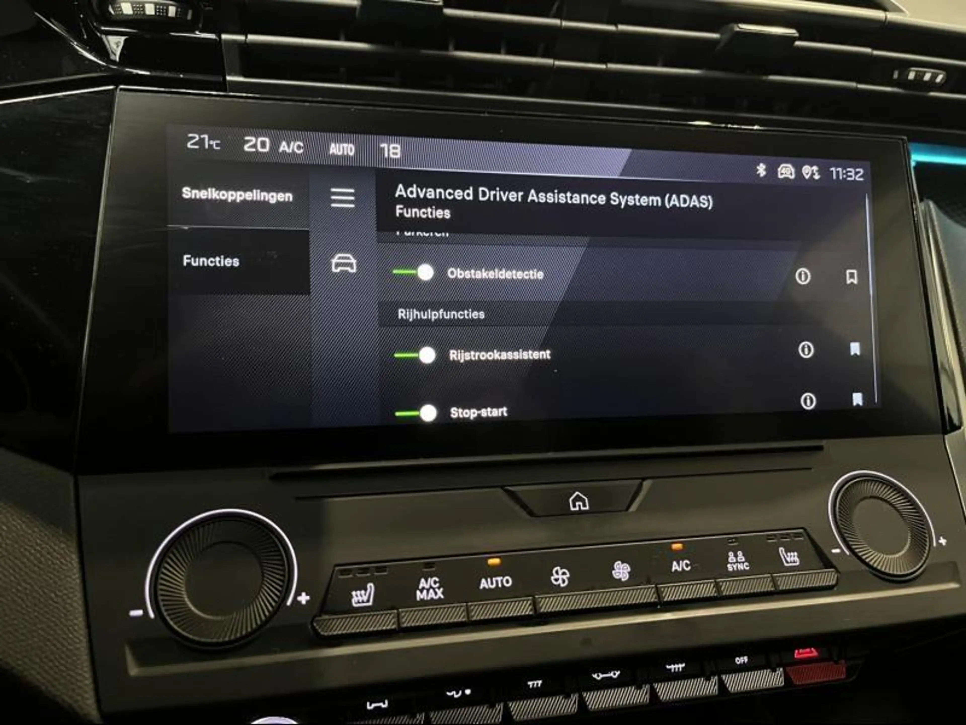 Peugeot 308 Style — photo 31