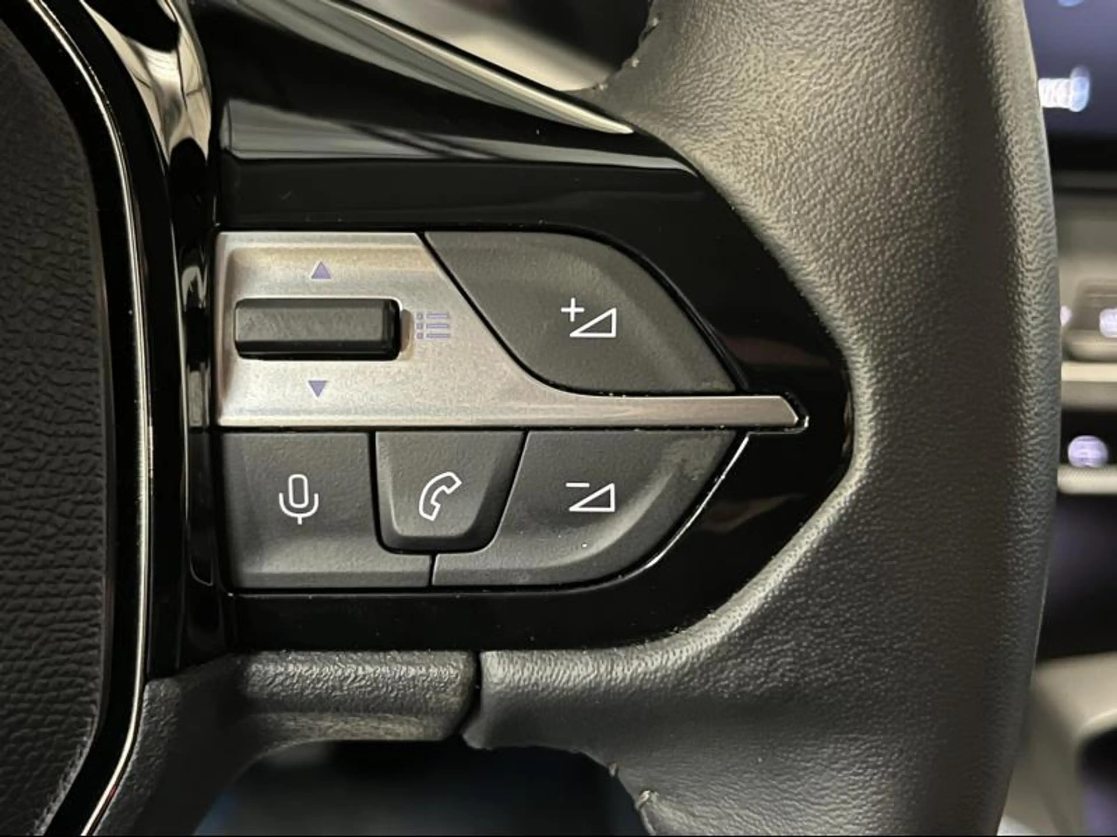 Peugeot 308 Style — photo 21