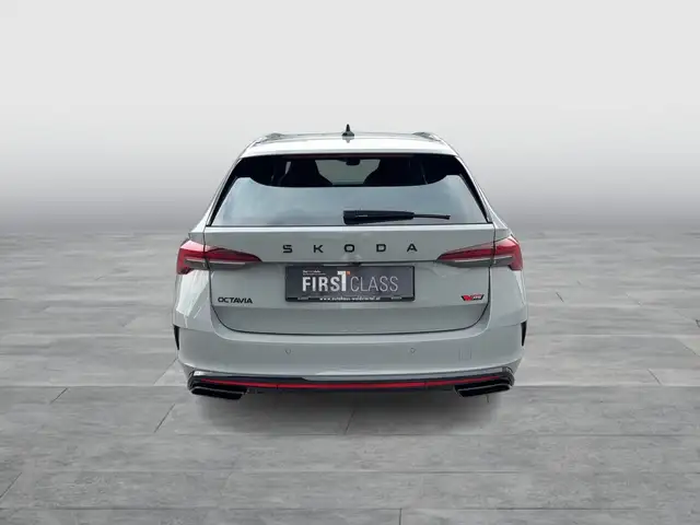 Skoda Octavia view 5