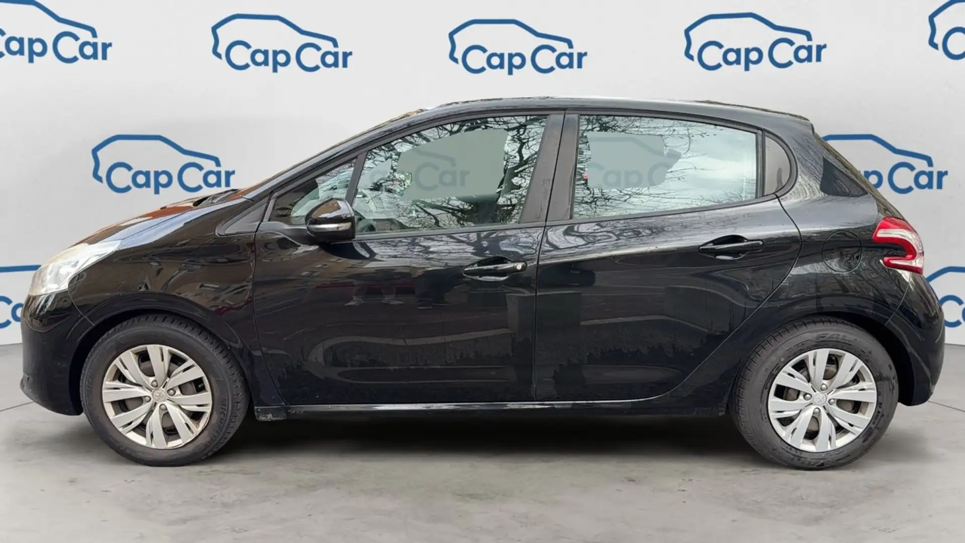 Peugeot 208 1.2 VTi 82 Active Noir - 2